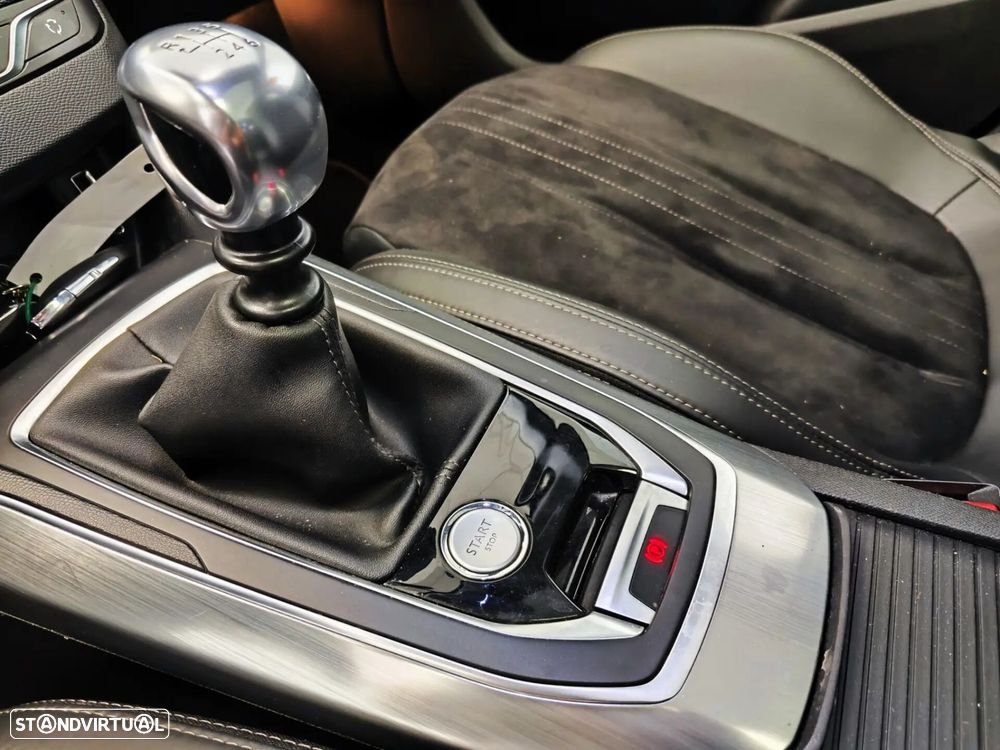 Peugeot 308 1.2 PureTech Allure Pack - 12