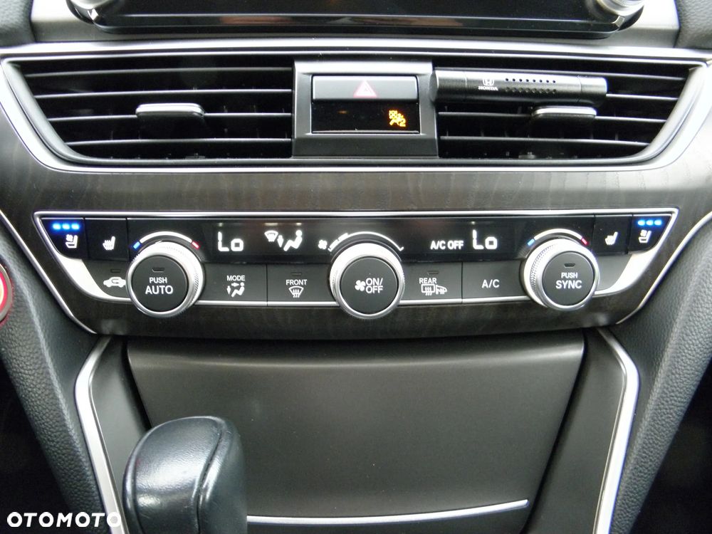Honda Accord - 30