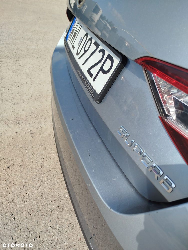 Skoda Superb 1.6 TDI Ambition - 17