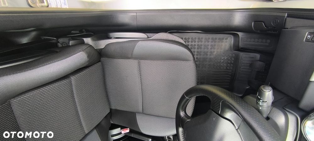Peugeot 207 1.4 16V Trendy nICE - 33
