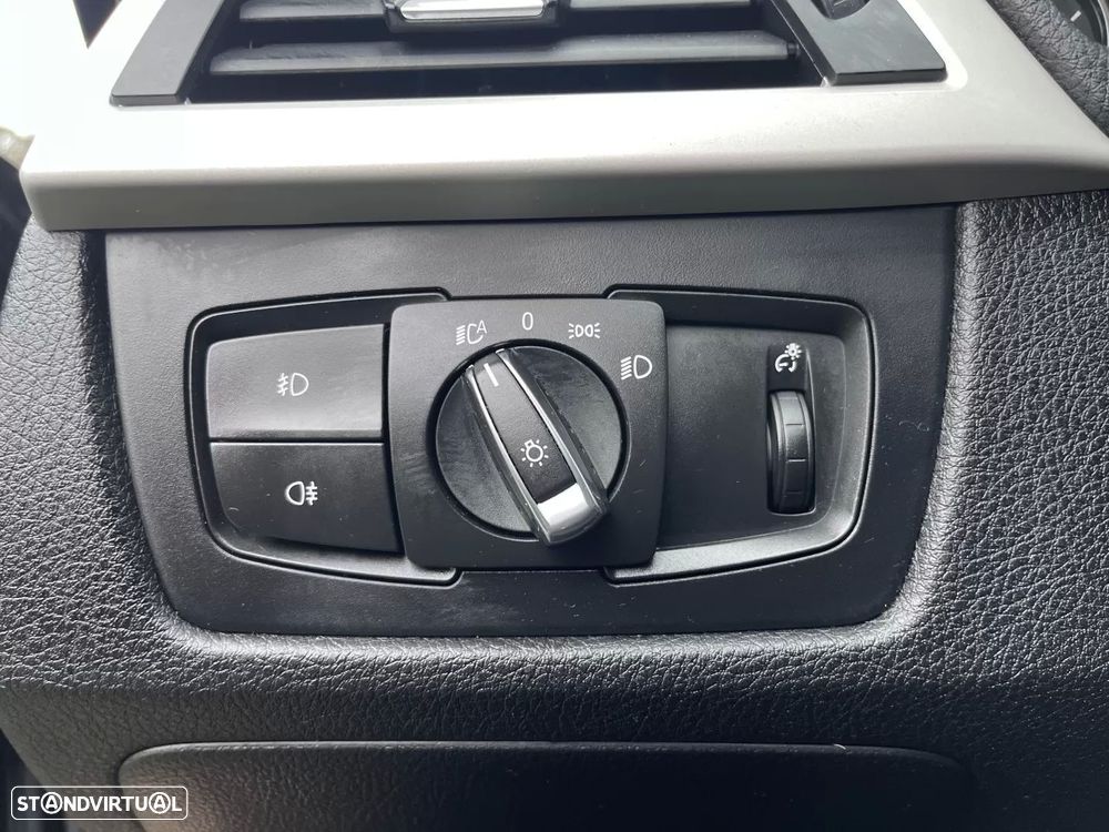 BMW 320 d Touring Sport Line - 24