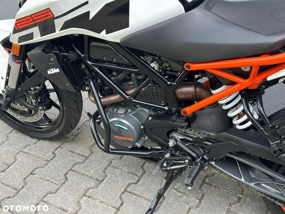 KTM Duke 125 - 14