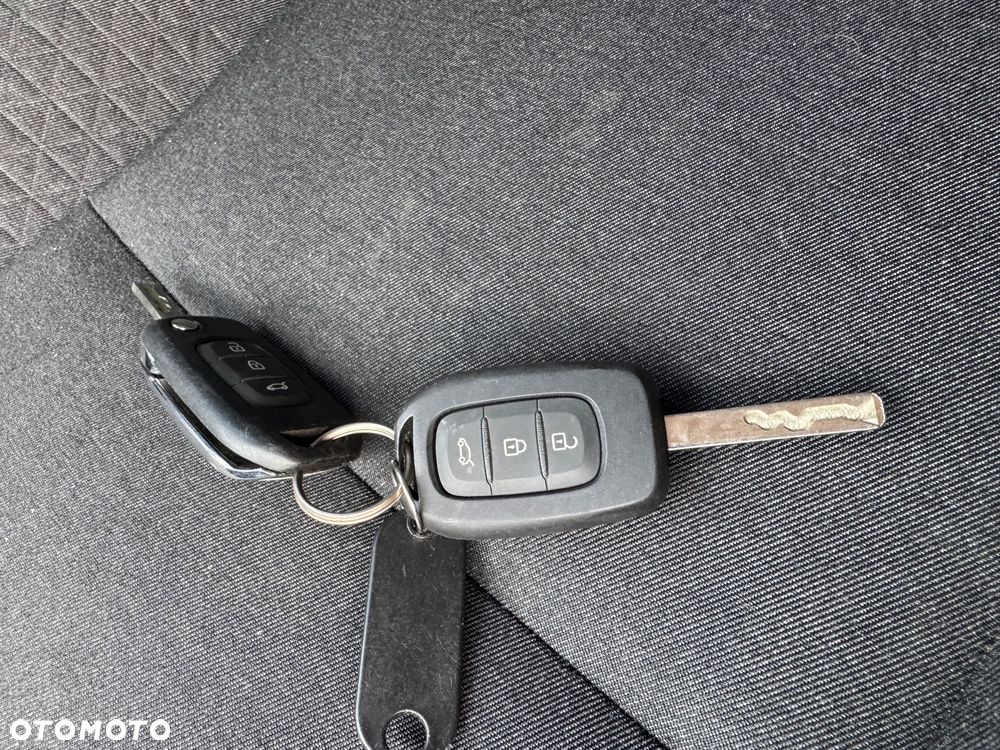 Renault Clio E-TECH 140 BUSINESS EDITION - 9