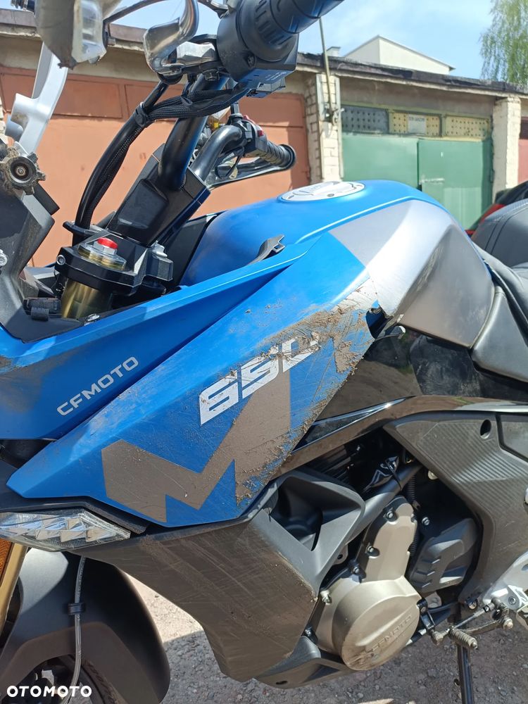 CFMoto 650 MT - 4