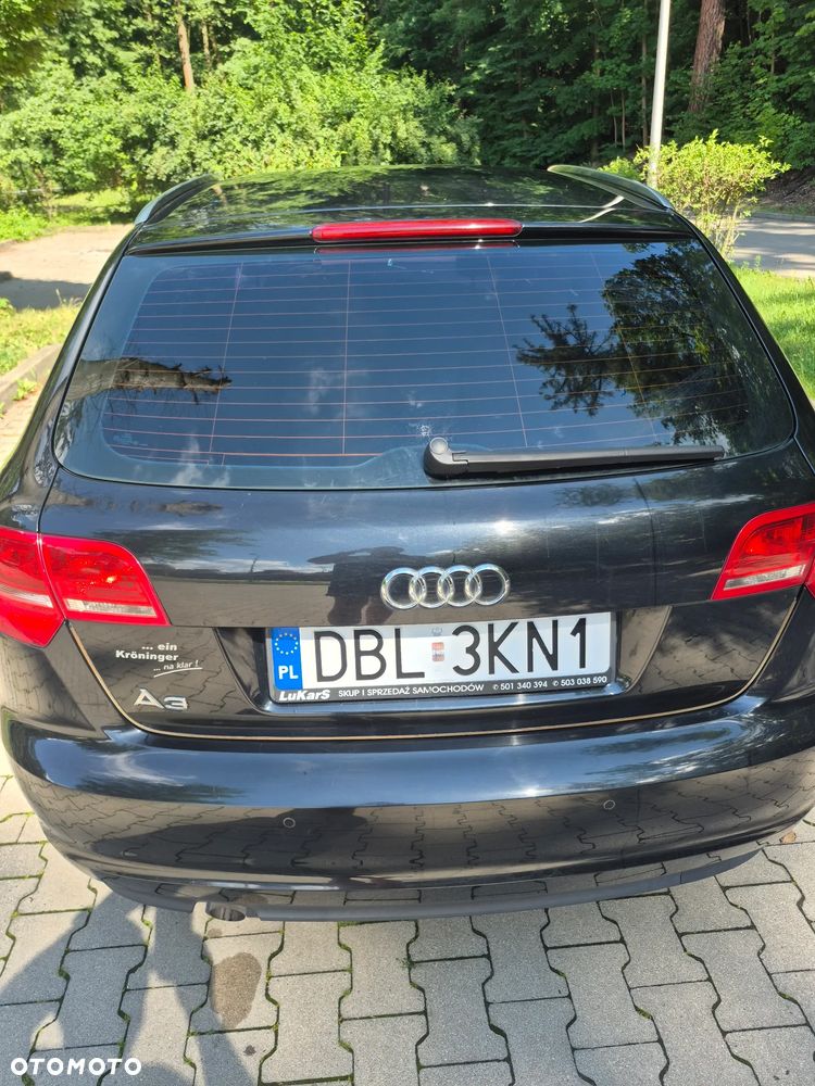 Audi A3 Sportback 1.6 Ambiente - 4