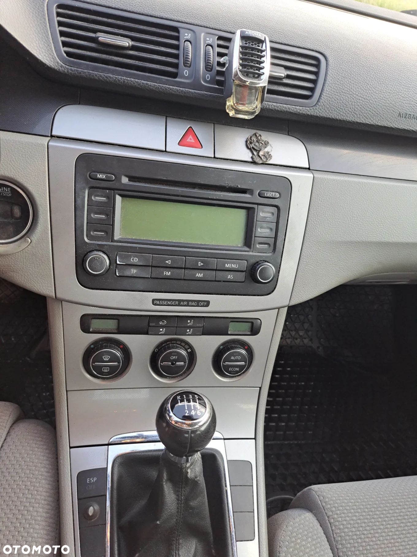 Volkswagen Passat 2.0 TDI Trendline - 12