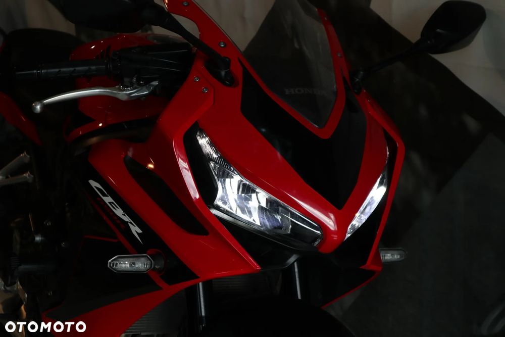 Honda CBR - 18