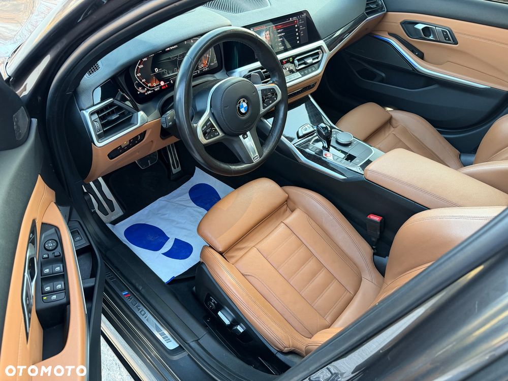BMW Seria 3 M340i xDrive - 23