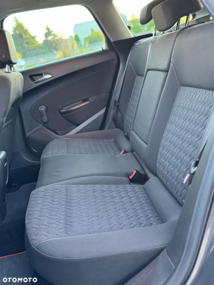 Opel Astra 1.4 Turbo Active - 25