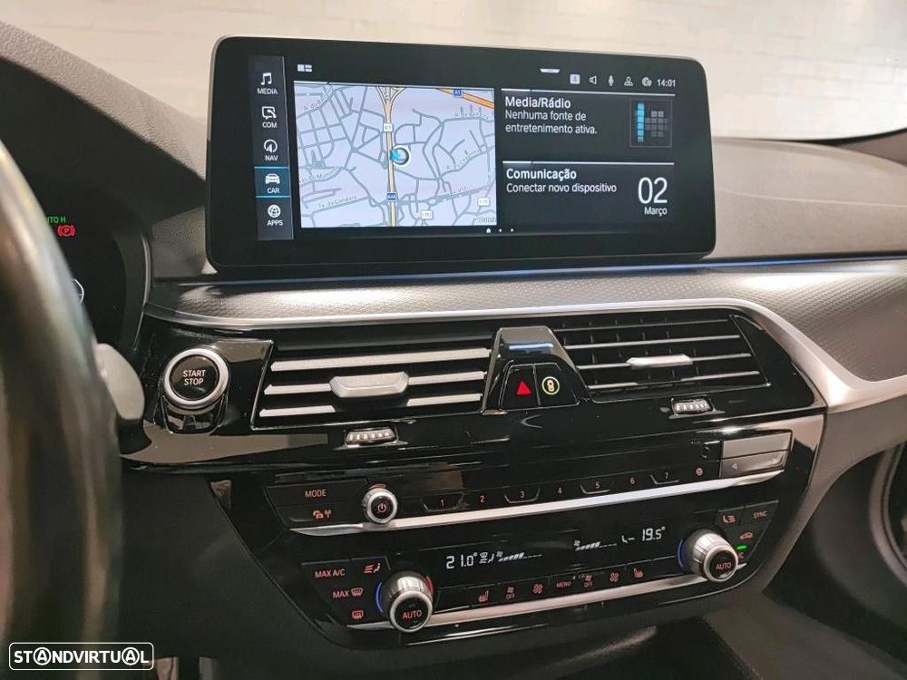 BMW 530 e Pack Desportivo M - 5