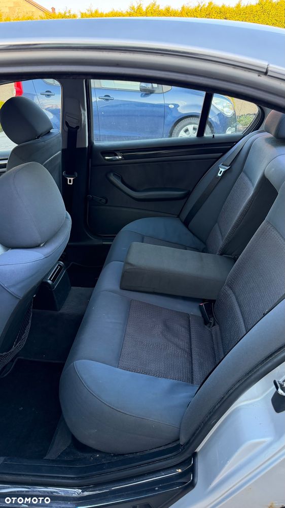 BMW Seria 3 325i - 12