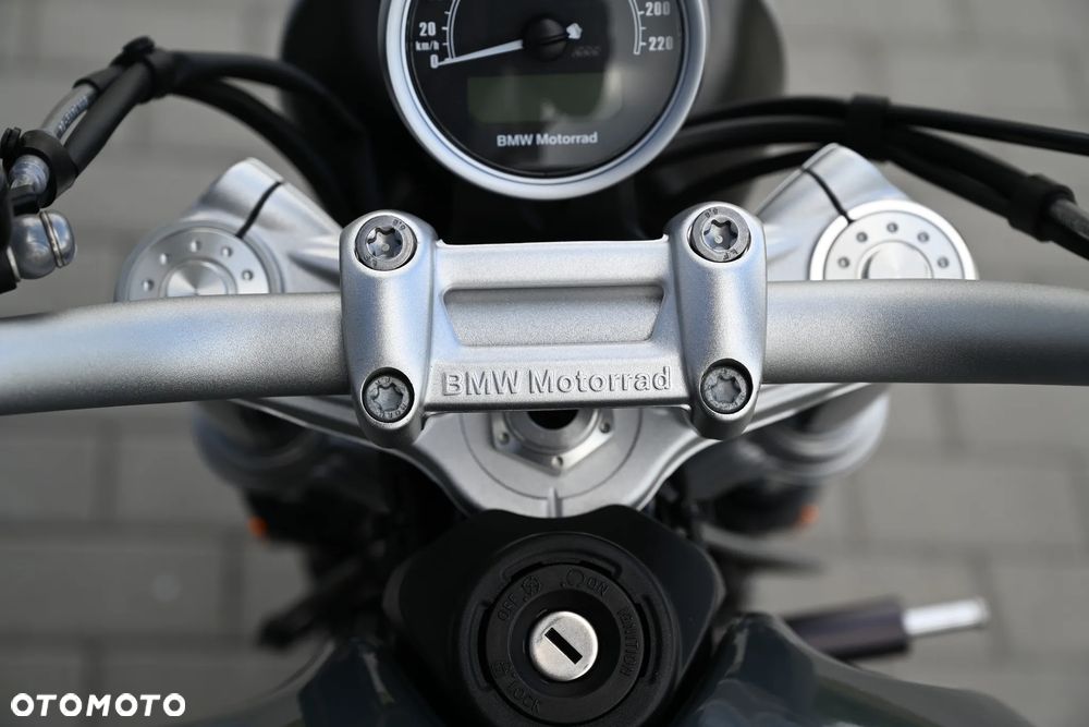 BMW R - 17