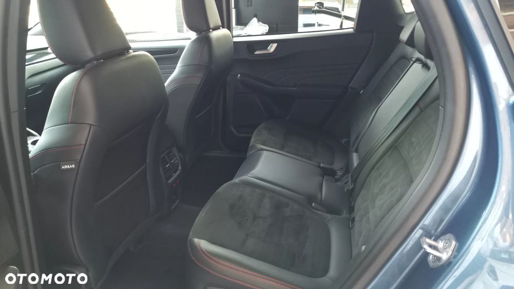 Ford Kuga 2.5 FHEV FWD ST-Line X - 28