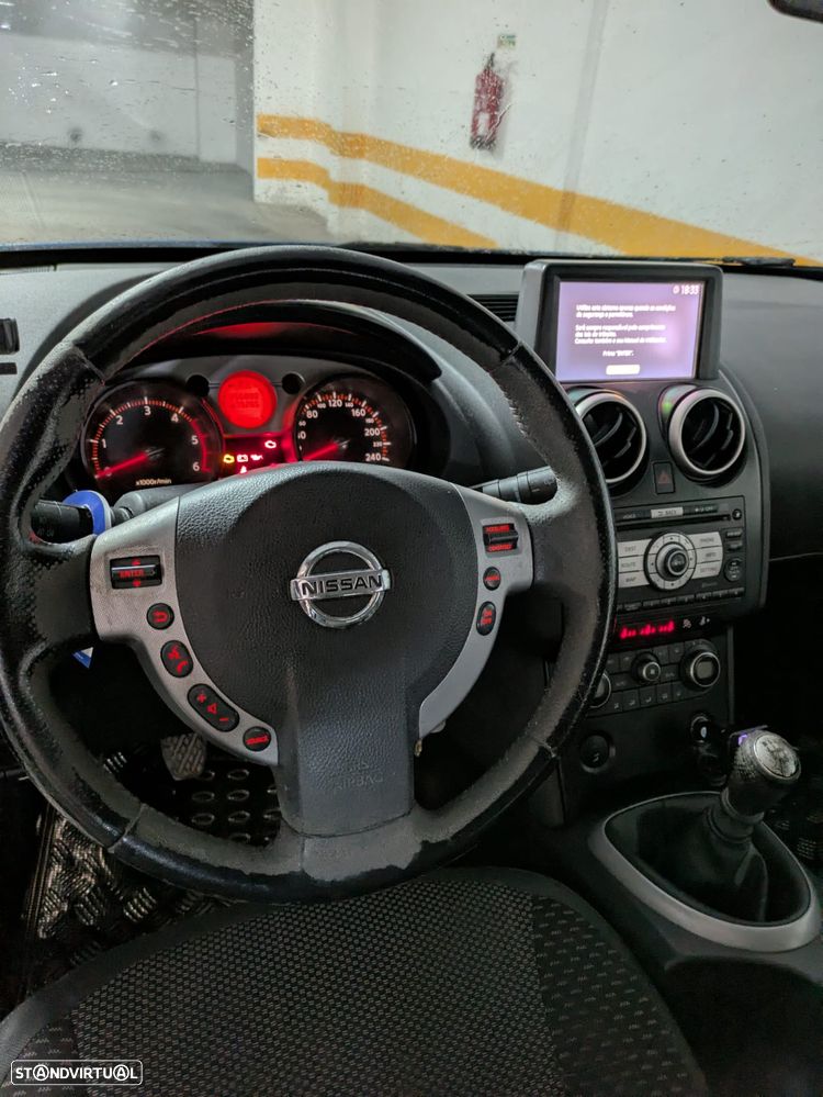 Nissan Qashqai 1.5 dCi tekna - 8
