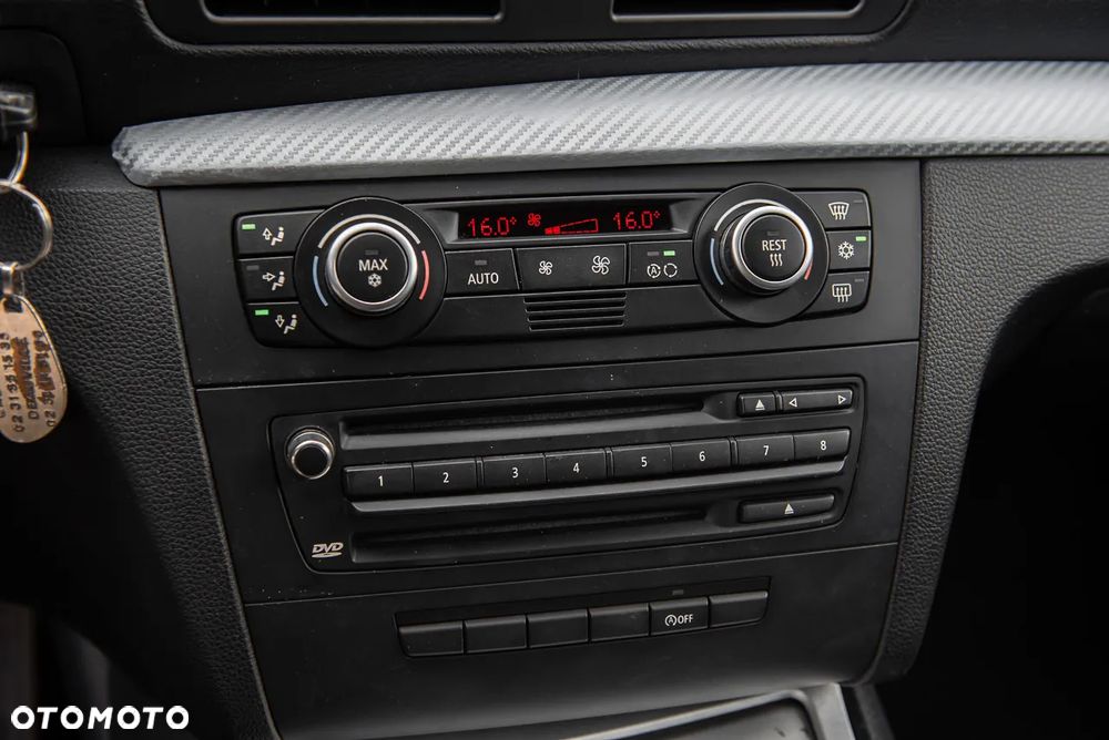 BMW Seria 1 120d DPF Edition Sport - 22