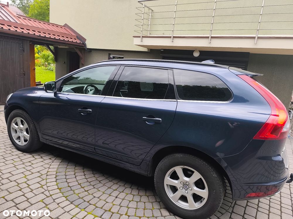 Volvo XC 60 D4 Geartronic Momentum - 5