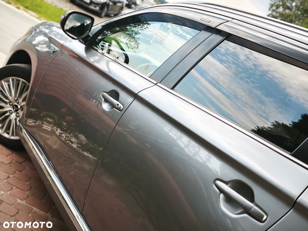 Mitsubishi Outlander 2.4 4WD Diamant+ - 8