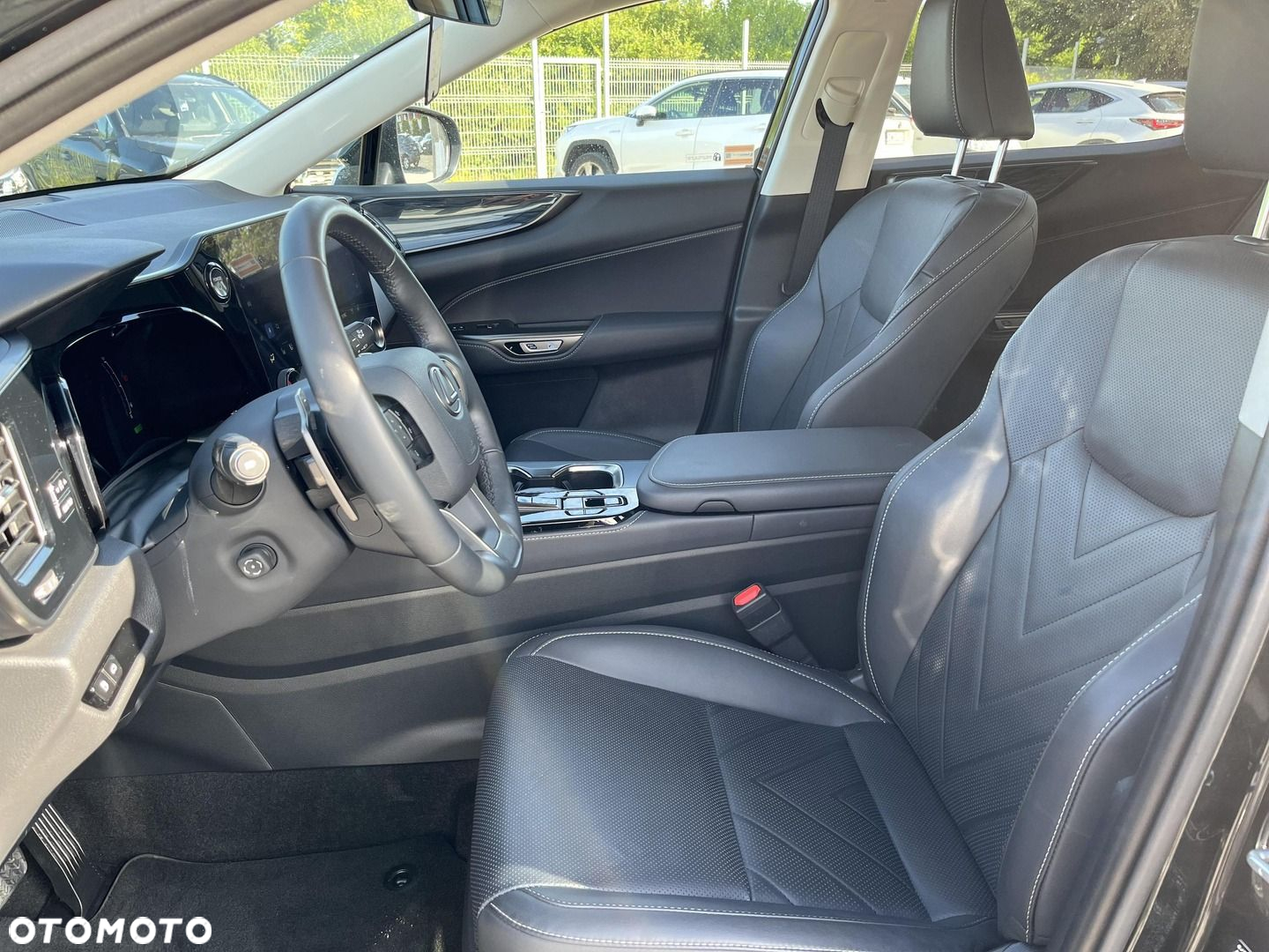 Lexus NX - 15