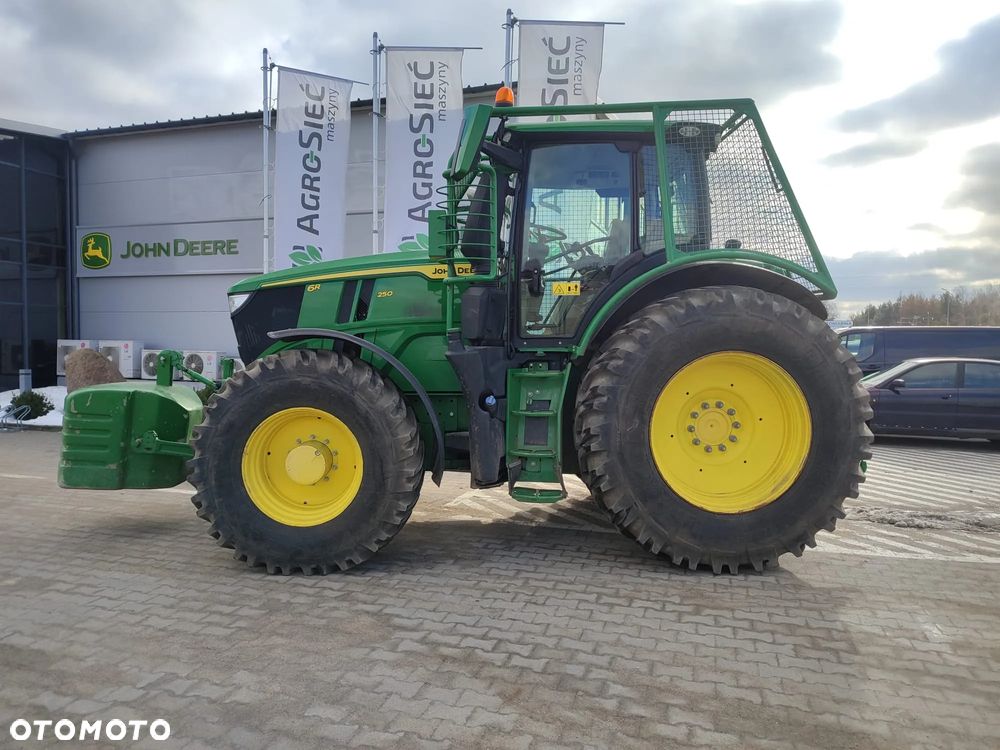 John Deere 6R250 - 1