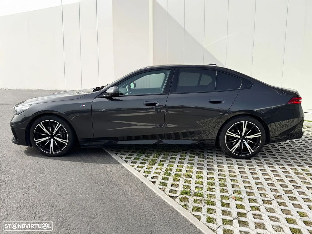 BMW i5 eDrive40 Pack Desportivo M - 3