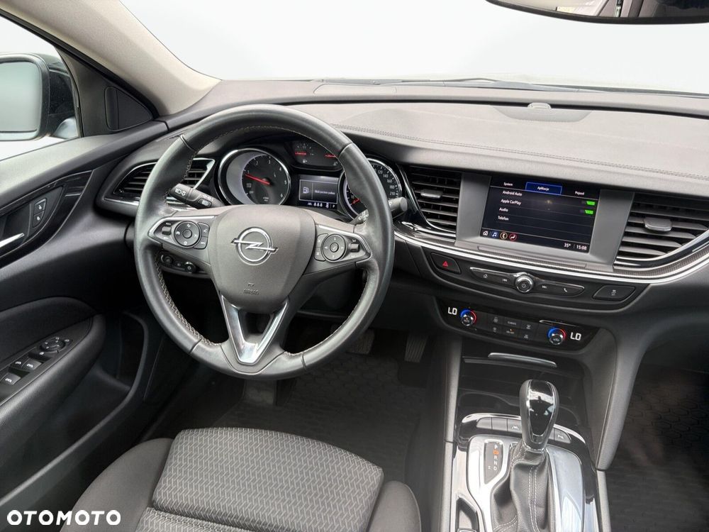 Opel Insignia - 12