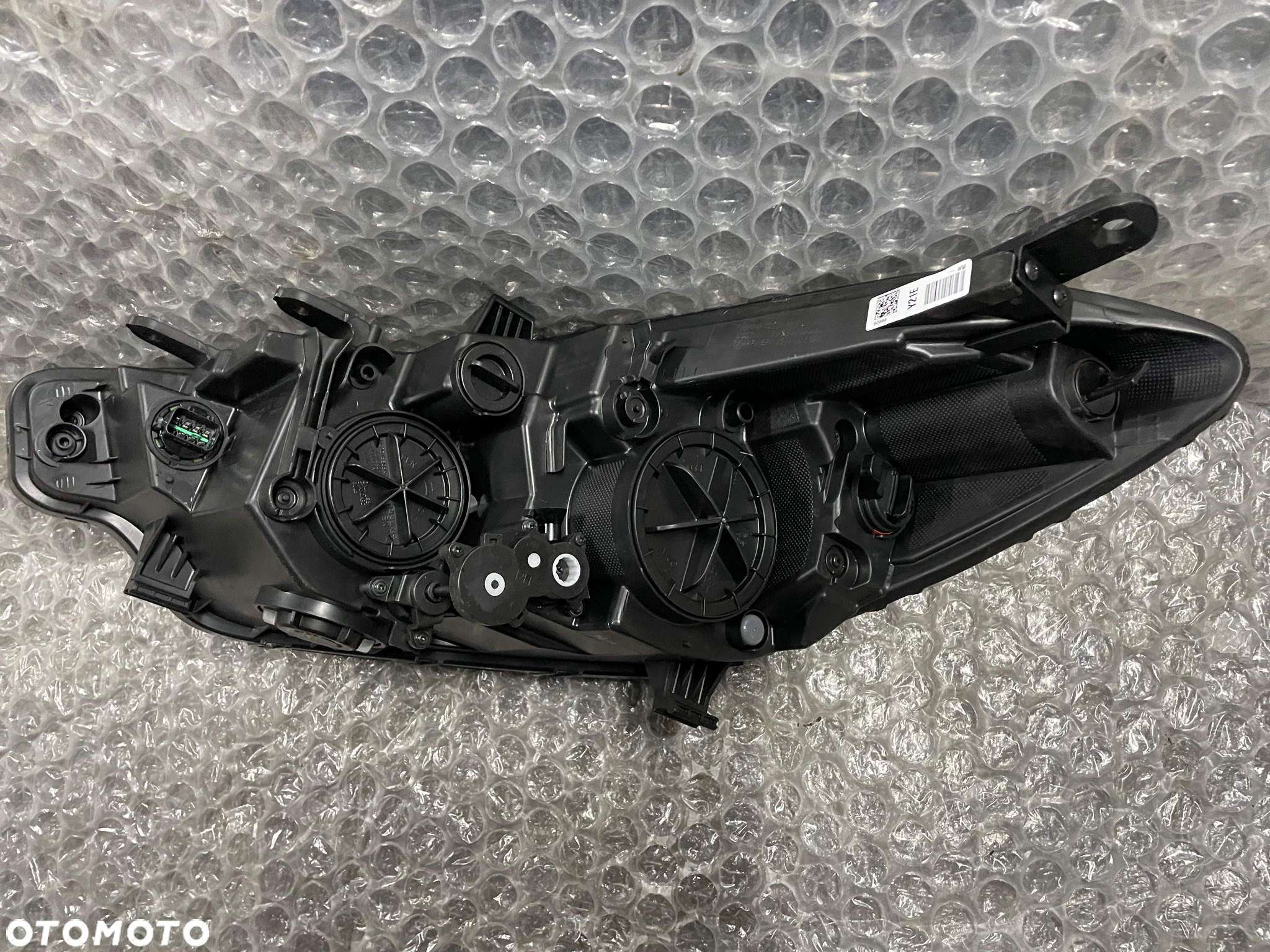 LAMPA PRAWA SOCZEWKA LED KIA CERATO FORTE 92102-AA - 9
