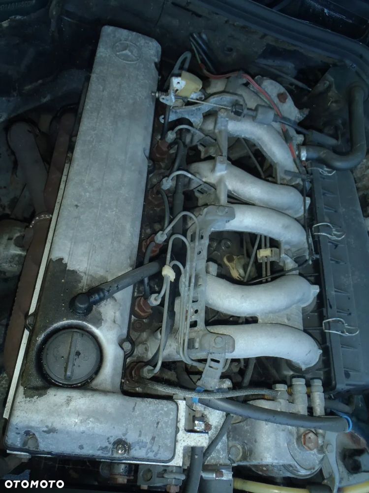 kabina buda karoseria drzwi maska dach błotniki silnik skrzynia tapicerka koła szyba mercedes benz w124 w 124 124 3,0 d - 13