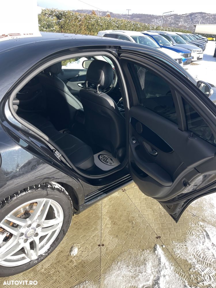 Mercedes-Benz C - 25