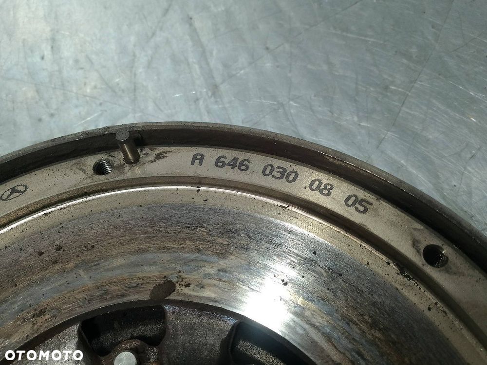 KOŁO DWUMASOWE KOMPLETNE MERCEDES-BENZ VITO 639 - 8