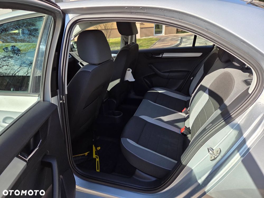 Skoda RAPID 1.0 TSI Ambition - 7