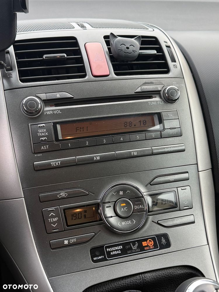 Toyota Auris 1.6 VVT-i Sol - 8