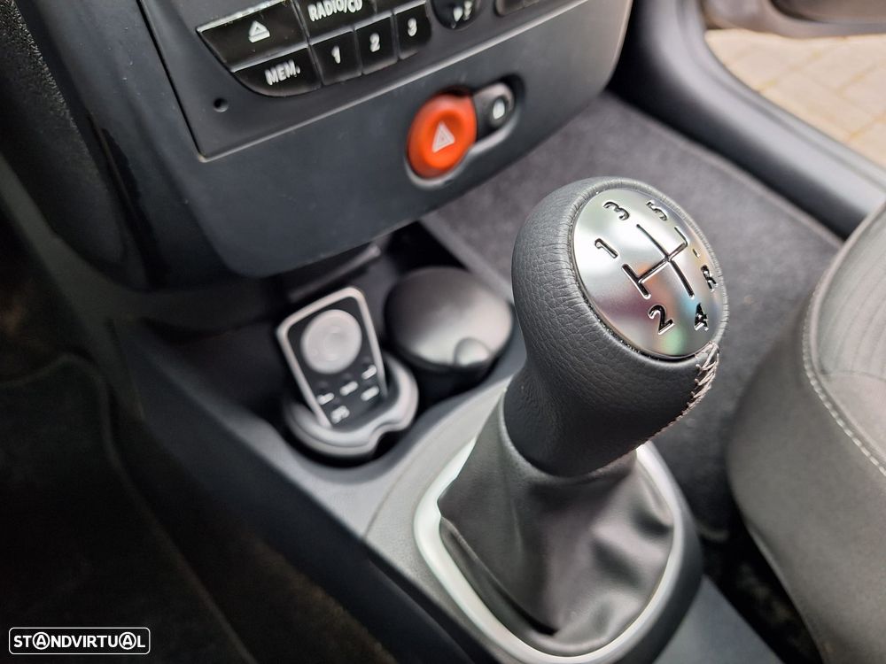 Renault Clio Break 1.5 dCi Dynamique - 17
