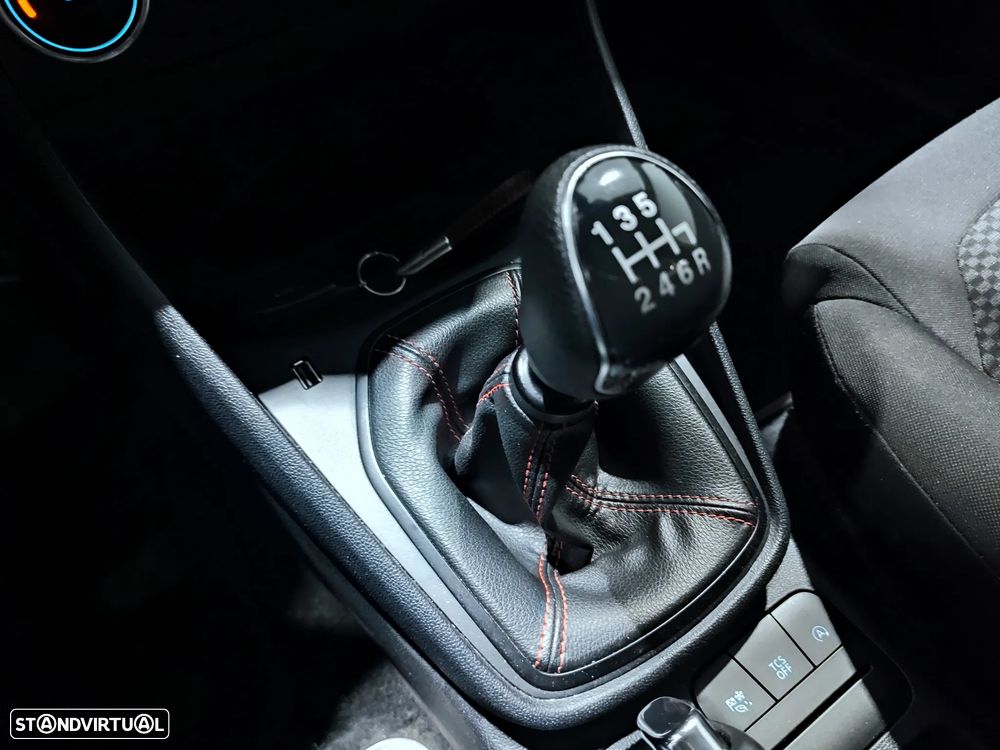 Ford Fiesta 1.0 EcoBoost ST-Line - 16