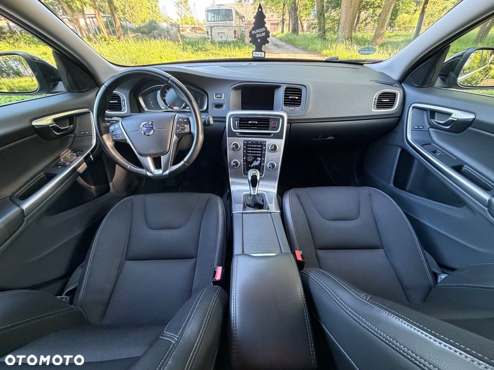 Volvo V60 D2 Drive-E Dynamic Edition (Momentum) - 31