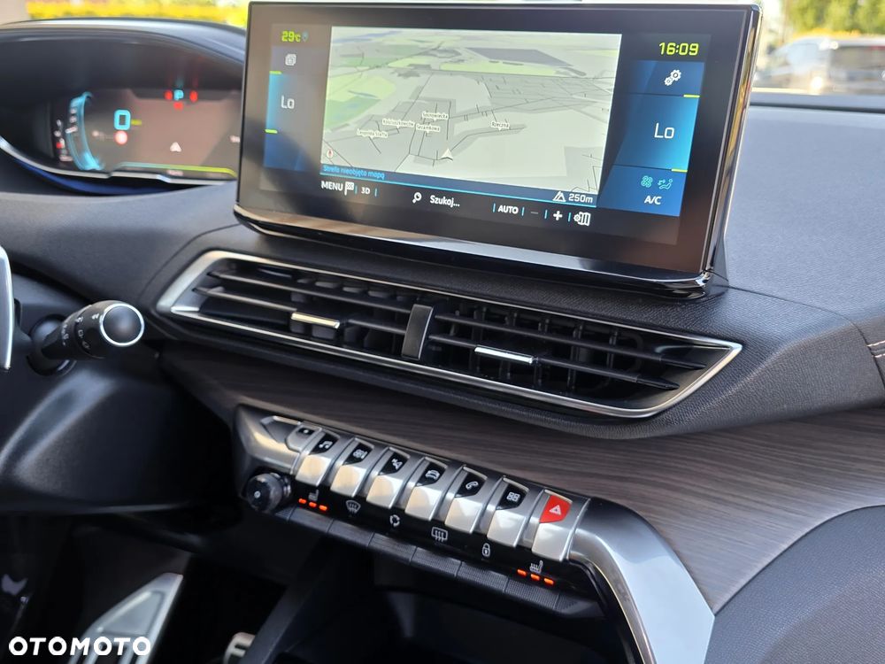 Peugeot 3008 1.6 PureTech HYbrid4 GT S&S EAT8 - 35