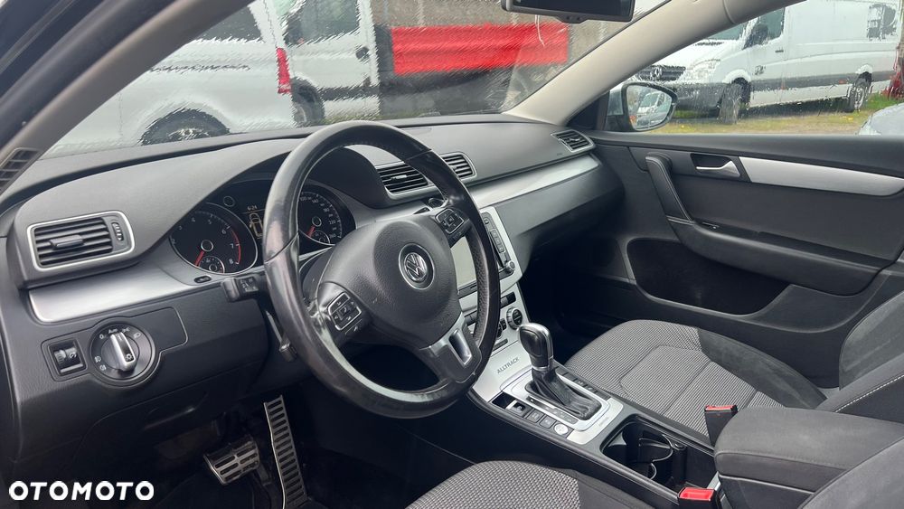 Volkswagen Passat Alltrack - 8