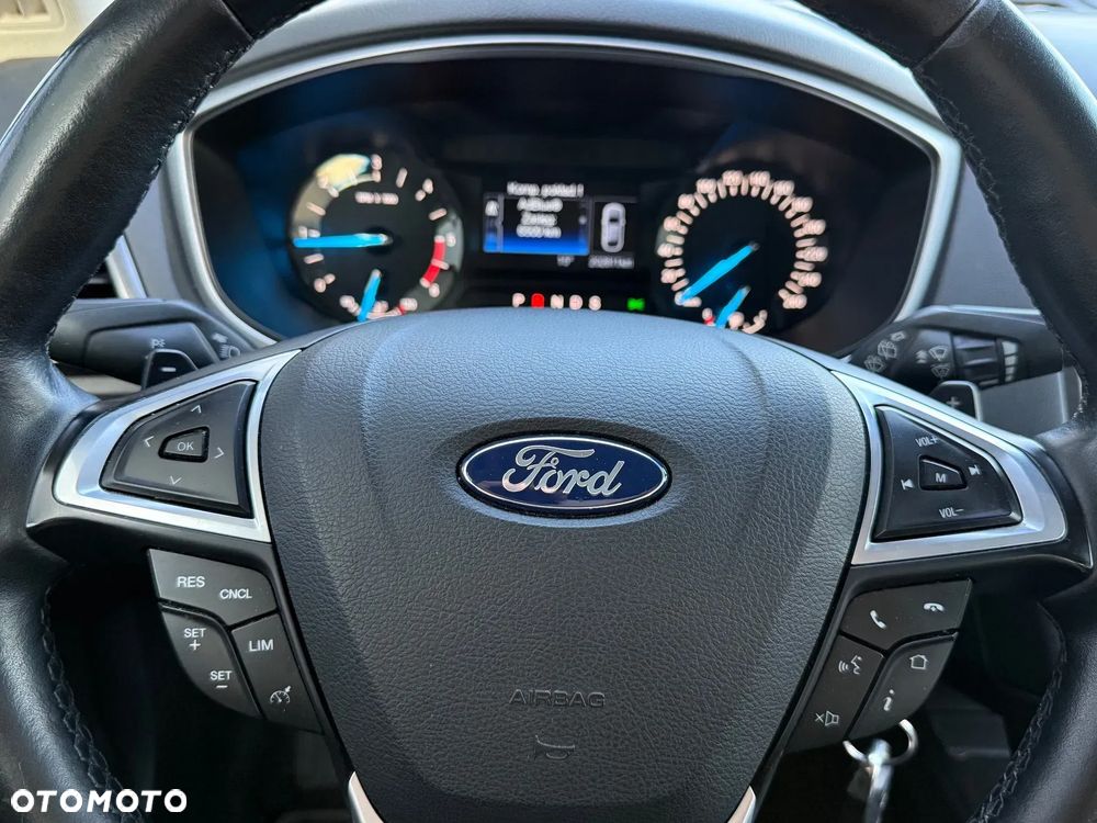 Ford Mondeo SW 2.0 TDCi Titanium PowerShift - 19
