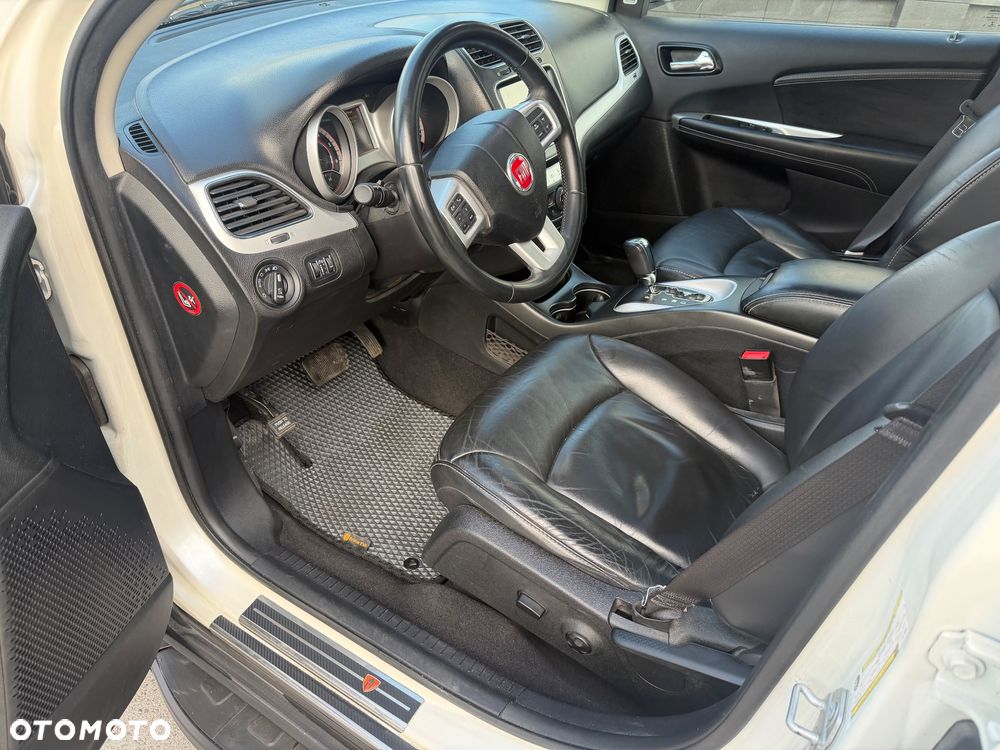 Fiat Freemont 2.0 Multijet 16V DPF Automatik Allrad Black Code - 12