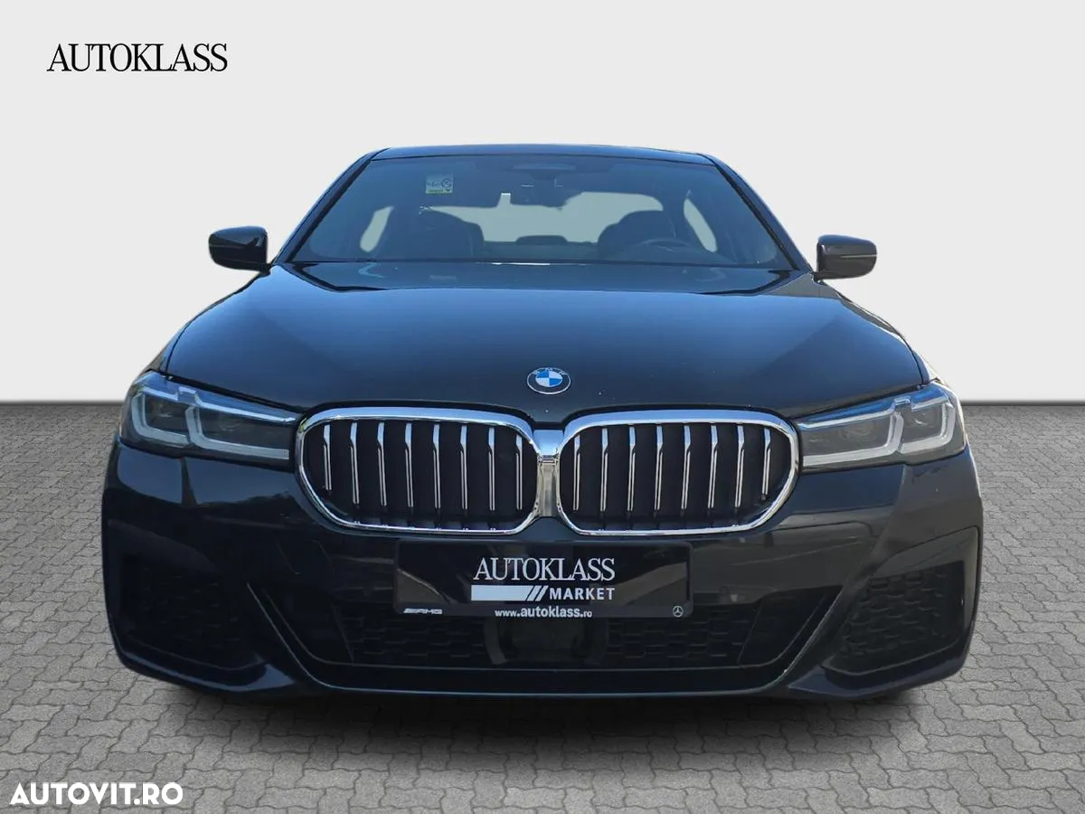 BMW Seria 5 530d xDrive AT MHEV - 8