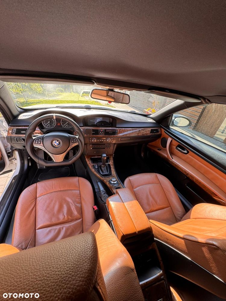 BMW Seria 3 320i - 10
