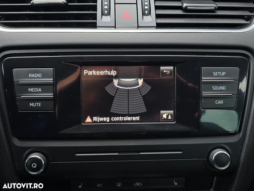 Skoda Octavia 1.6 TDI Green tec Edition - 11