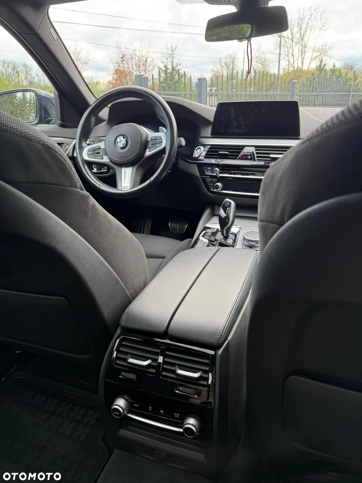 BMW Seria 5 520d M Sport sport - 11