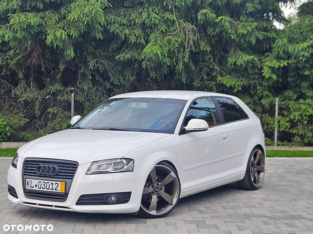 Audi A3 3-drzwiowe 1.6 Attraction - 2