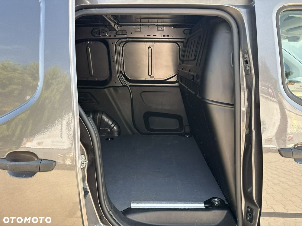 Toyota Proace City - 17