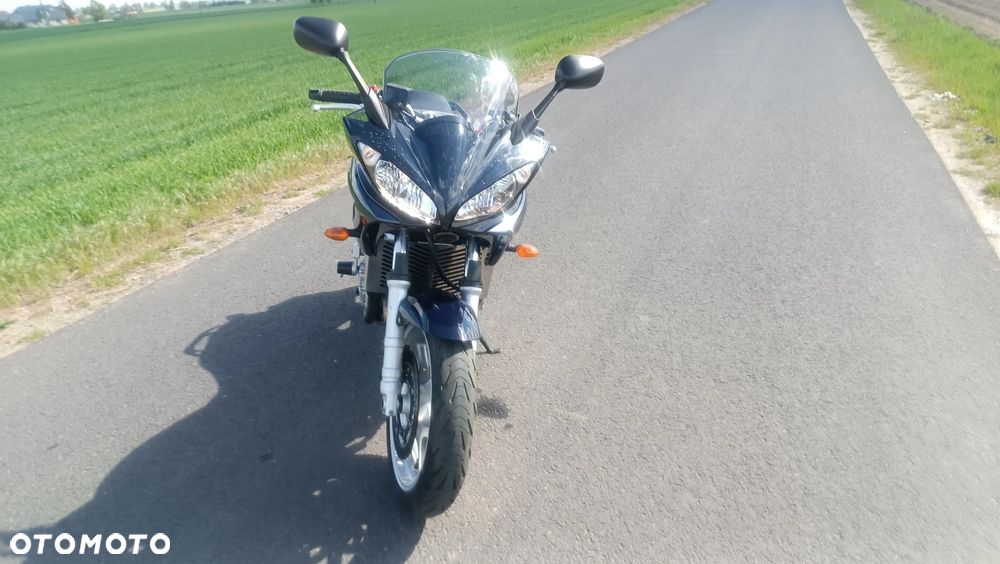 Yamaha FZ6 - 2