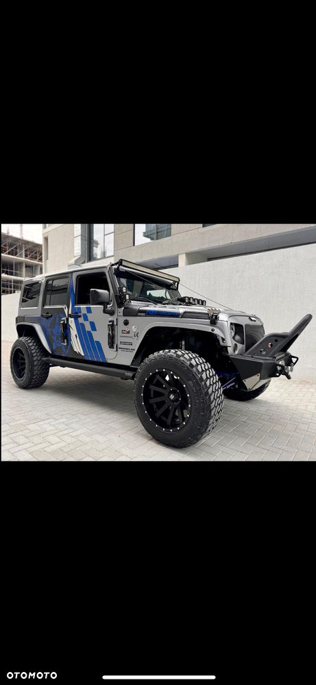 Jeep Wrangler 3.6 Unlim Black Edition II - 24