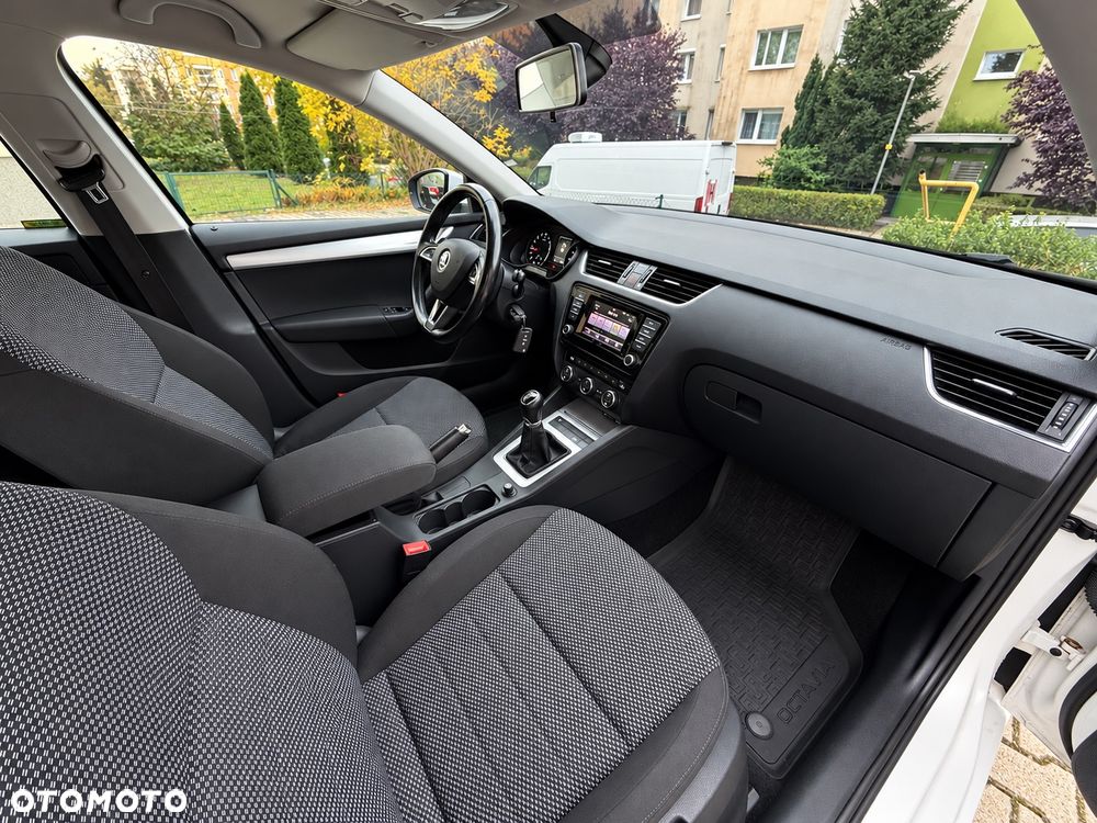 Skoda Octavia - 23