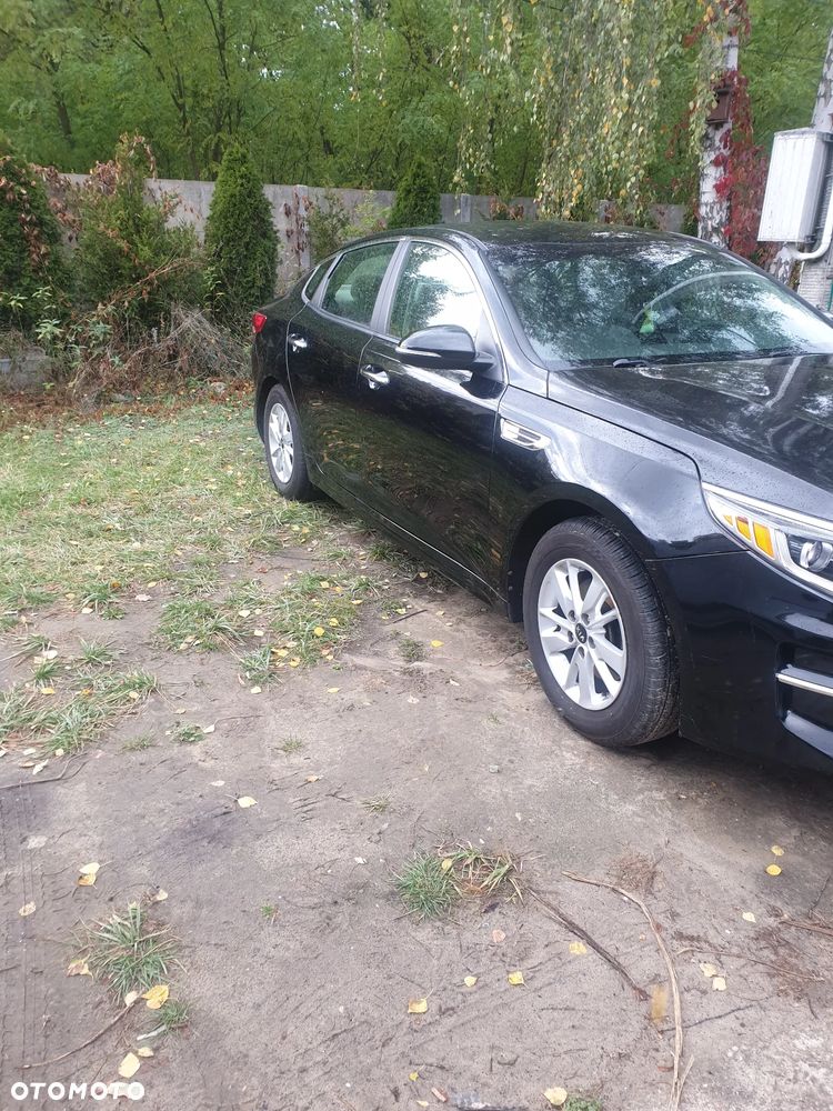 Kia Optima - 4