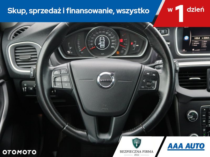 Volvo V40 - 17