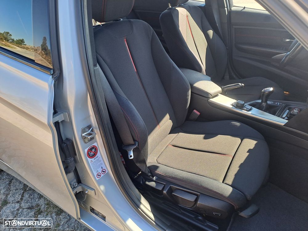 BMW 320 d Line Sport - 10